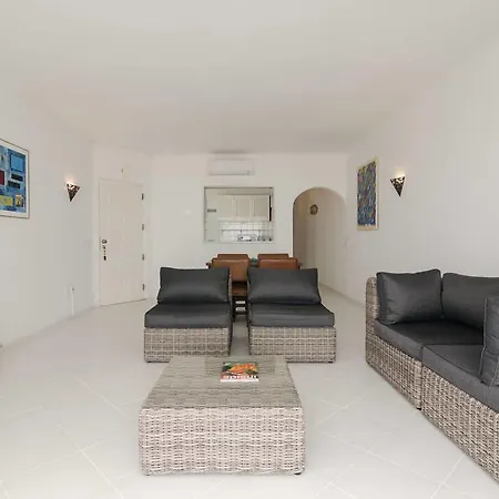 Casa Paraiso *